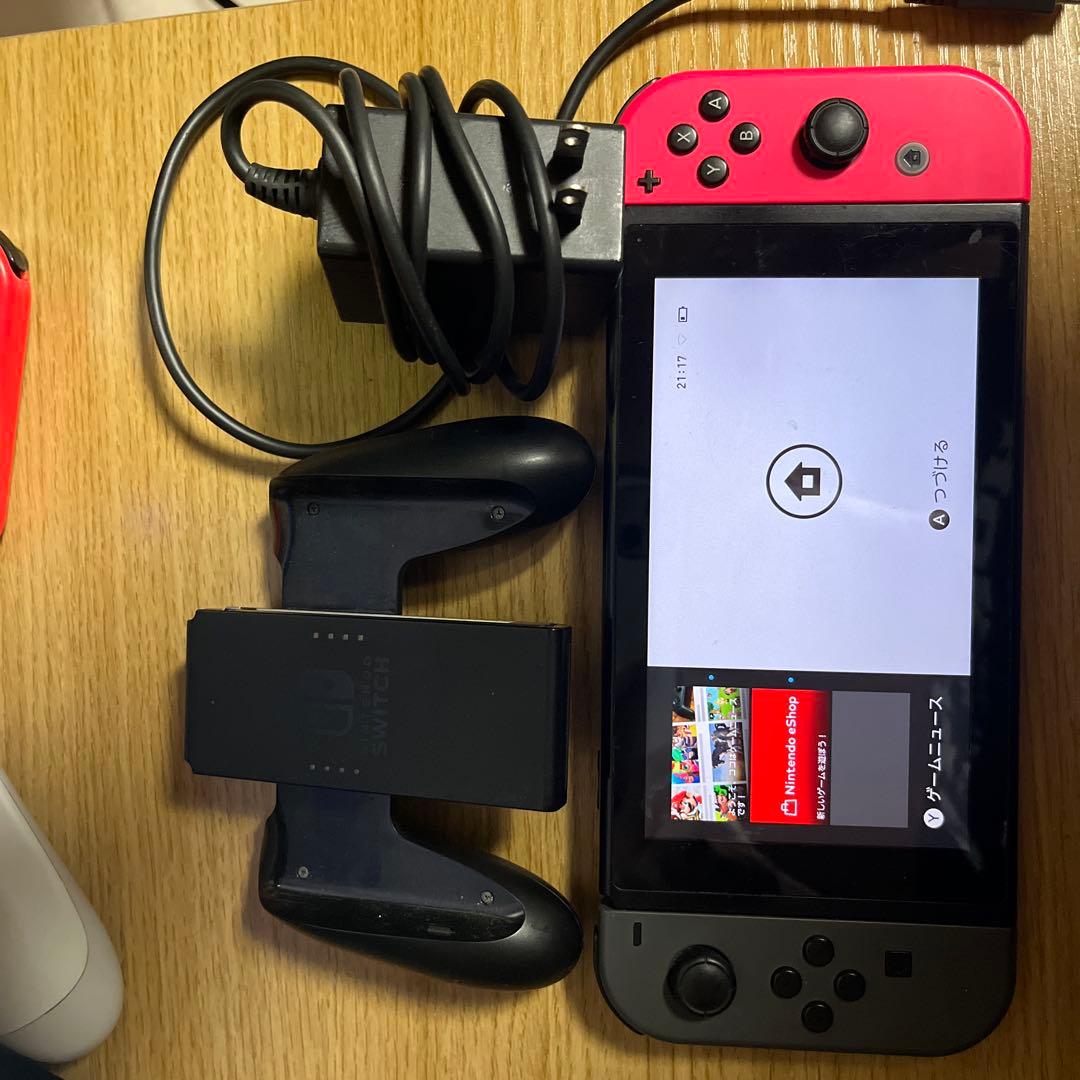 NintendoSwitch 本体 + Joy-Conグリップ + 電源アダプタ
