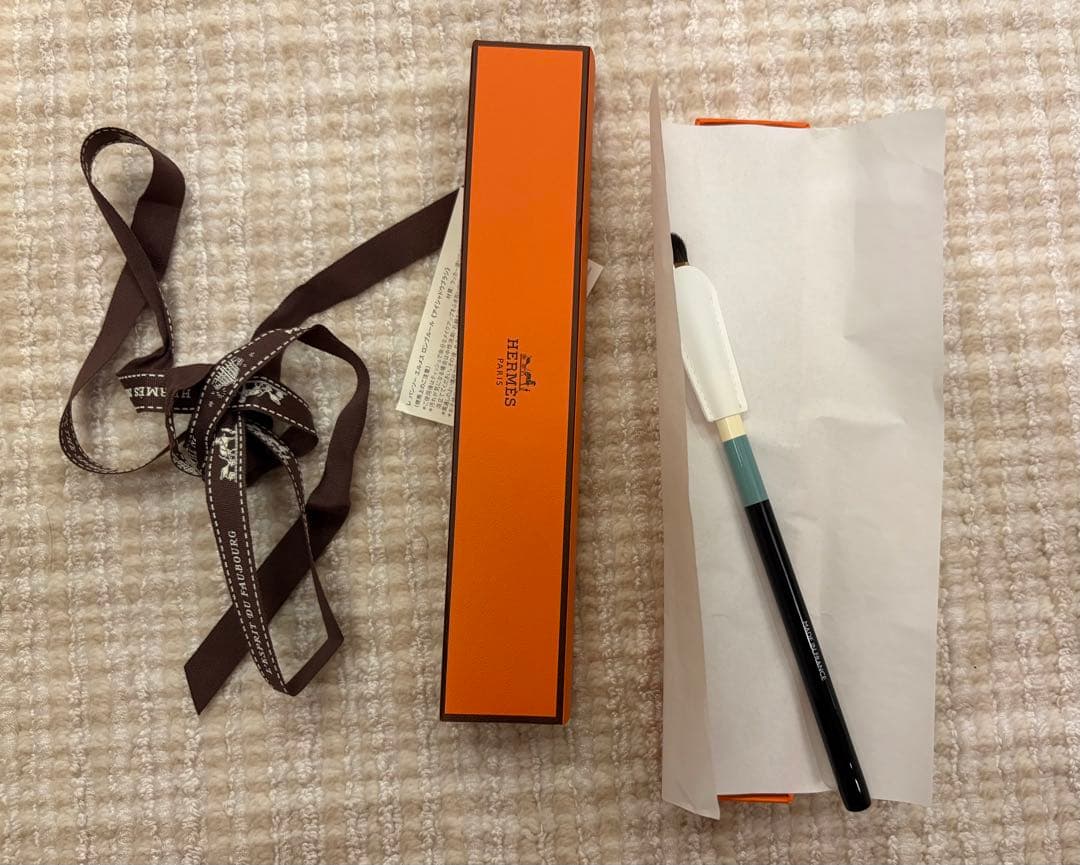 新品❗️エルメス　アイシャドウブラシ ロンブルール