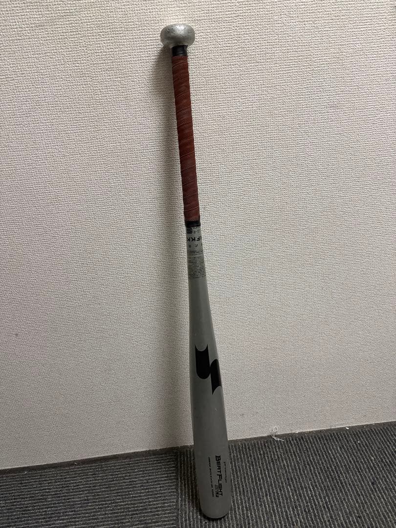 BEATFLIGHT 硬式バット 84センチ