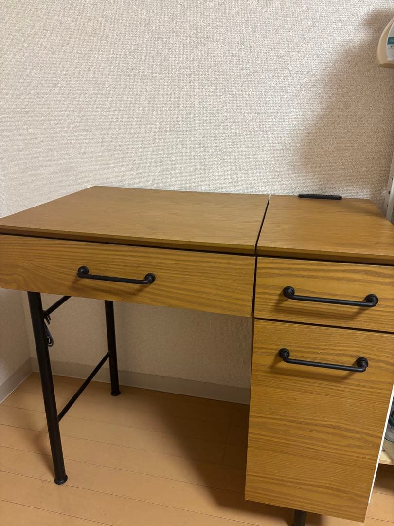 【中古品】ブラウン　引き出し付き ドレッサー