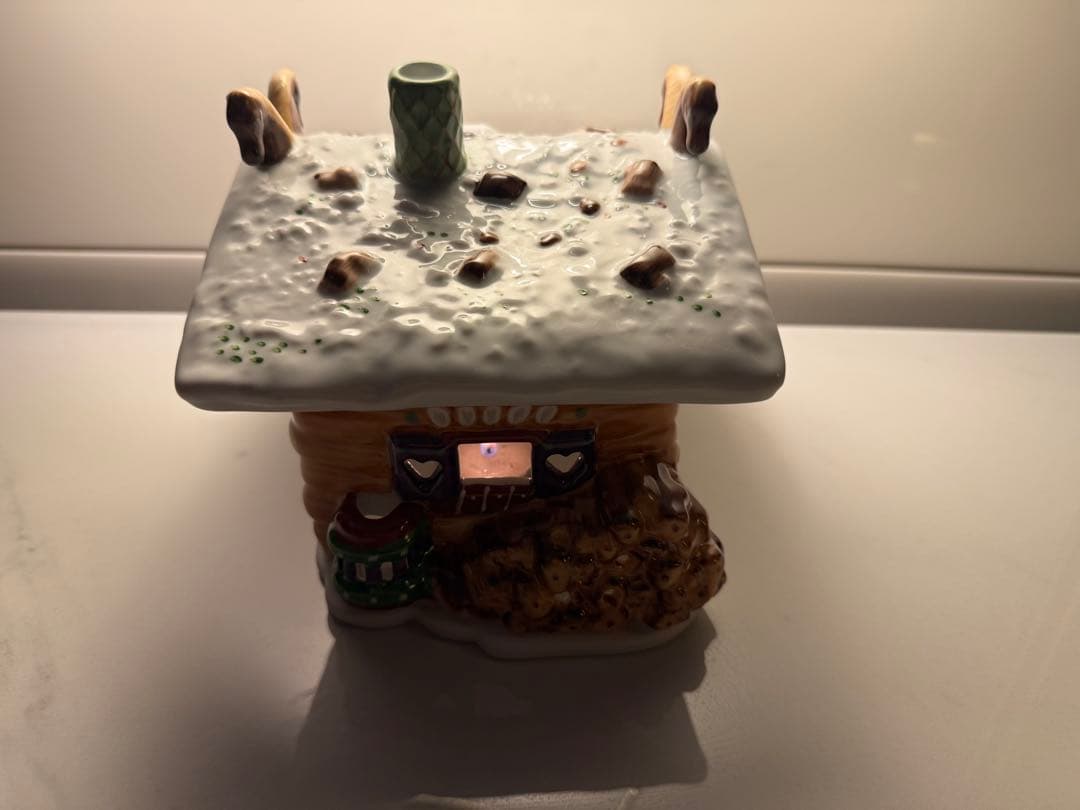 ビレロイ&ボッホ ジンジャーブレッドライトハウス 陶器製