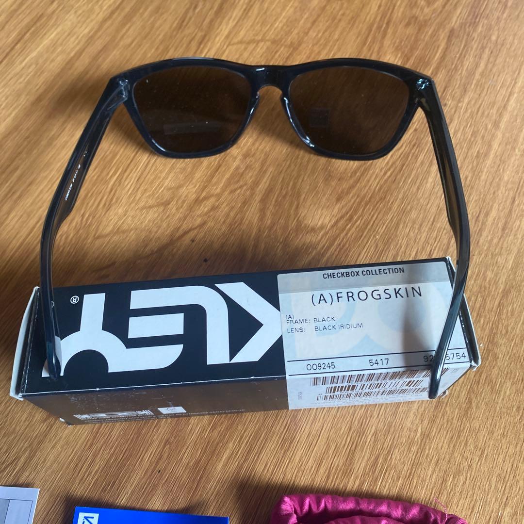 Oakley Frogskins ブラック アジアンフィット