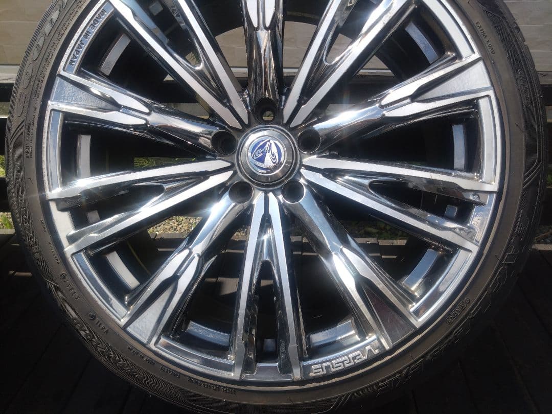 Vercelli 20インチ タイヤ ヨウ　3