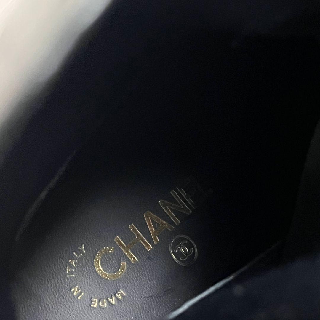 新品 シャネル 23K G45322 ココマーク パテントレザー ヒールブーツ