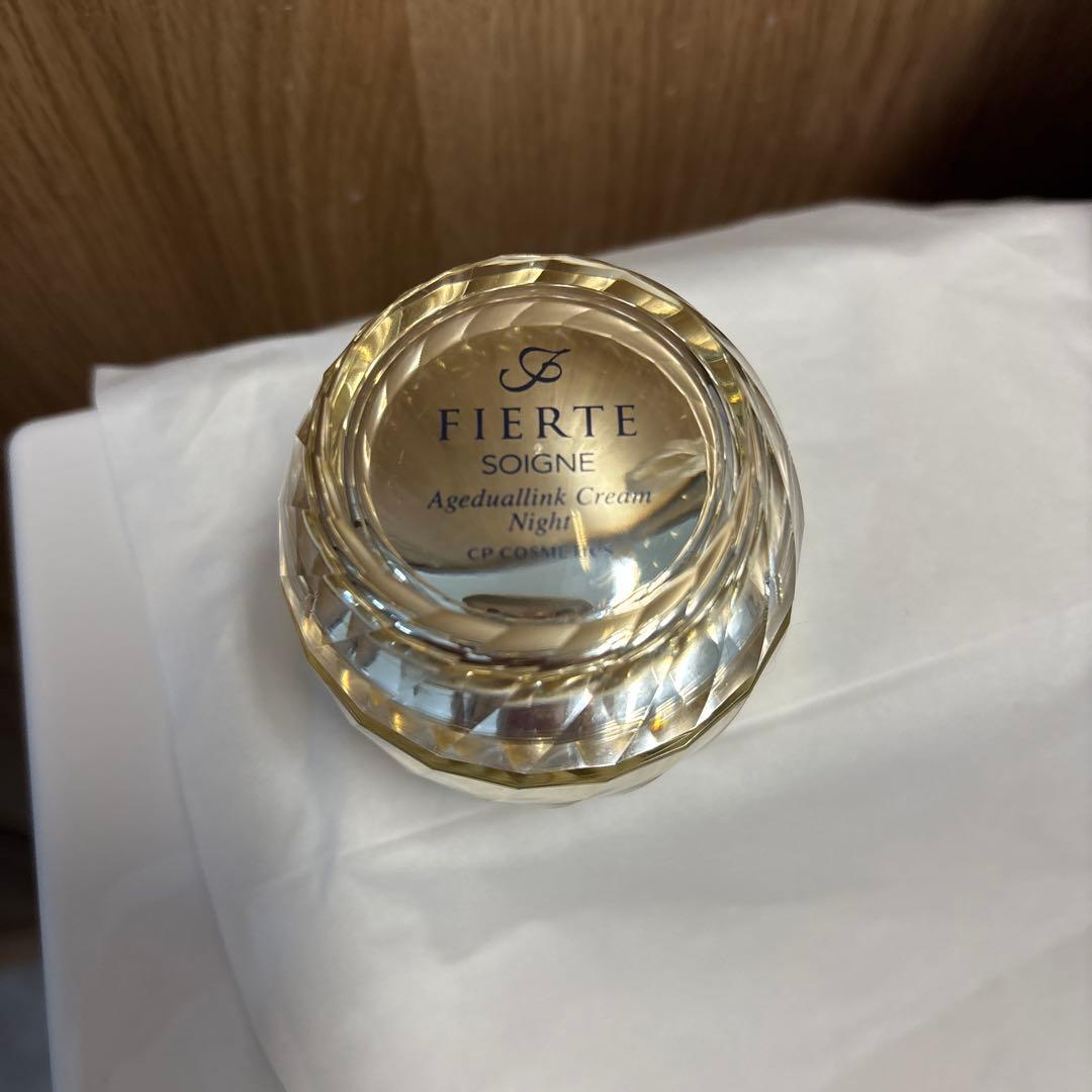 ソワーニュ フィエルテ ナイトクリーム MD