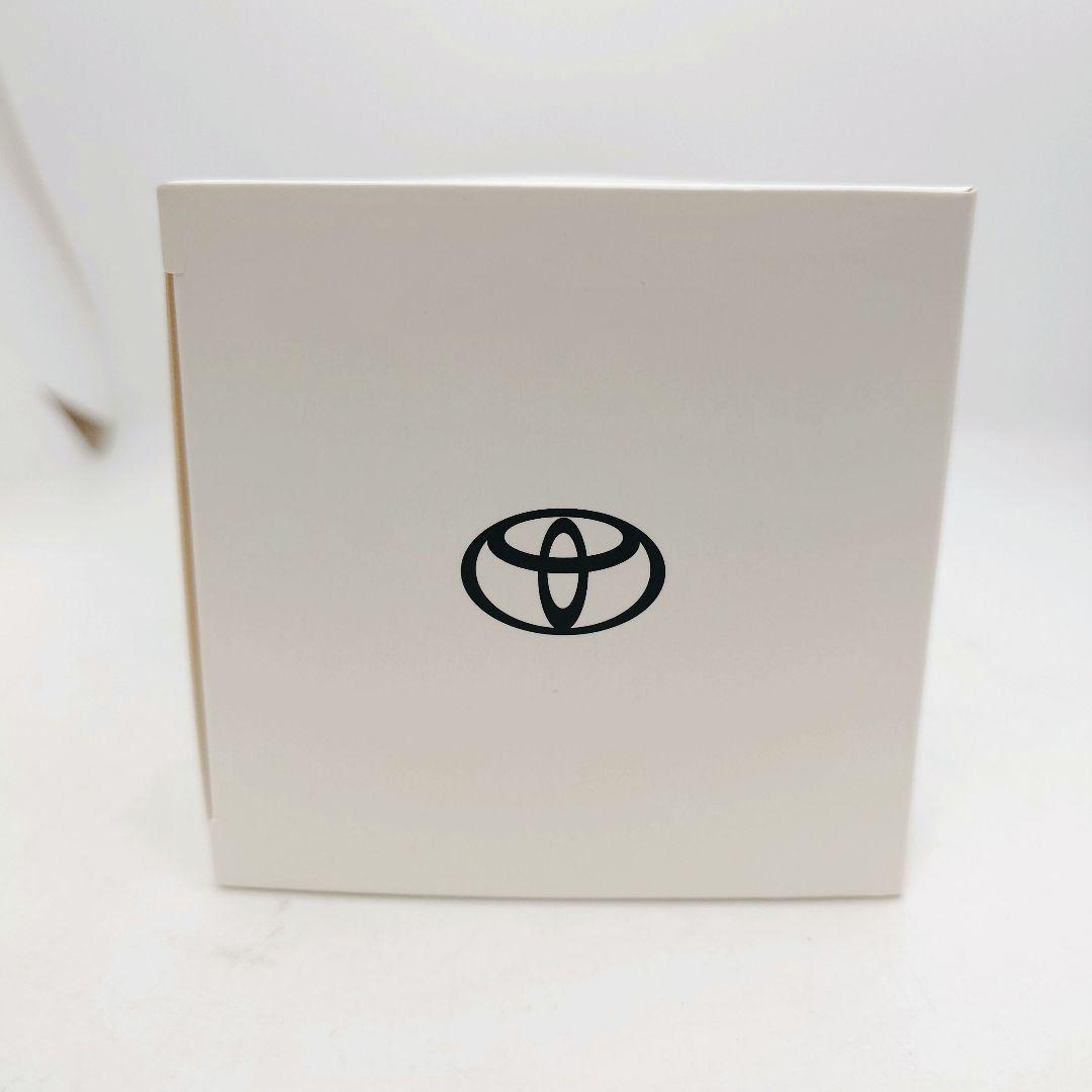 【新品未使用】トヨタ⭐︎カラーサンプルミニカー！⭐︎ノア⭐︎ホワイトパール