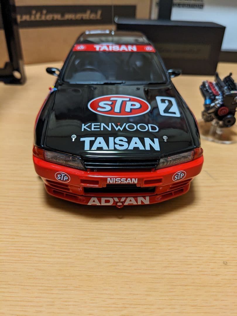 イグニッションモデル1/18　STP タイサン GT-R 1992 JTC