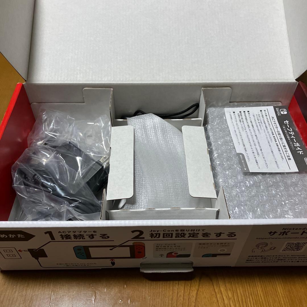 【美品】　Nintendo Switch 本体 青/赤 ジョイコン付き　強化版