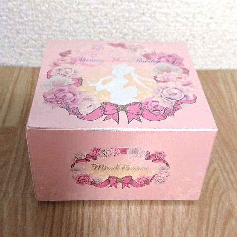 セーラームーン シャイニングムーンパウダー 20周年