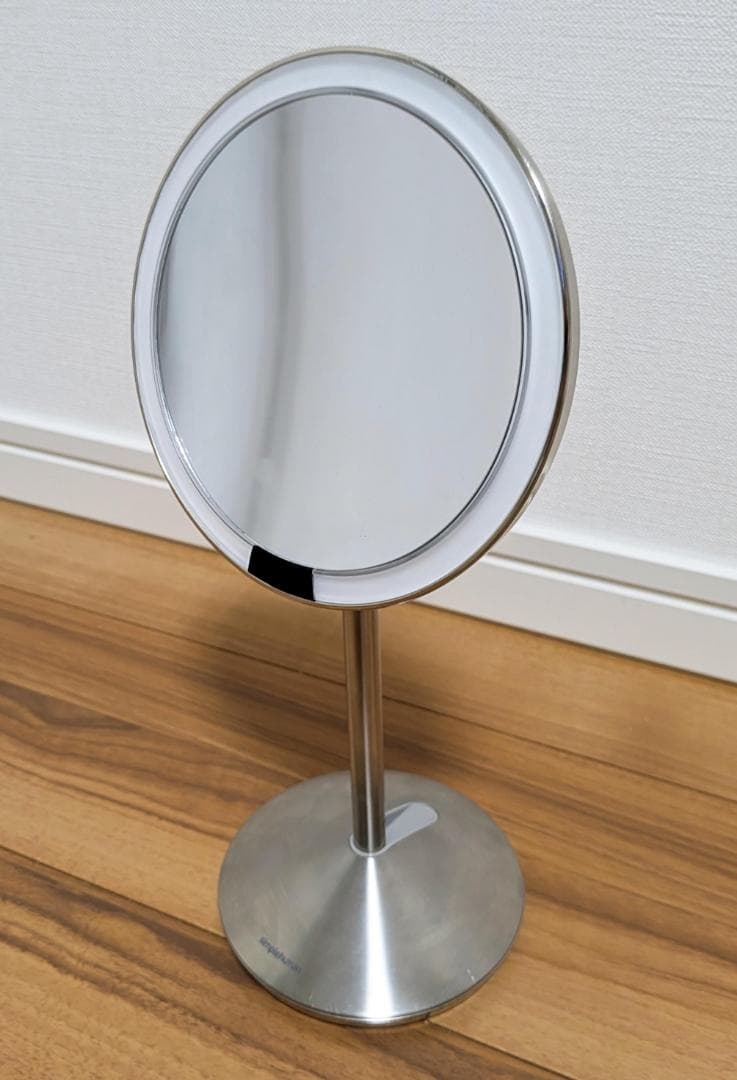 20日迄セール価格 SimpleHuman 拡大ミラーライトセンサー付き　K