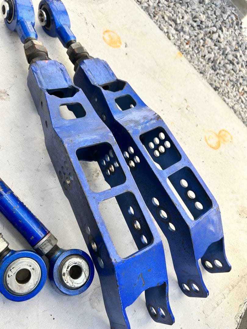 メーガンレーシング 86 grb vab vbhラテラルリンク　トーロッド