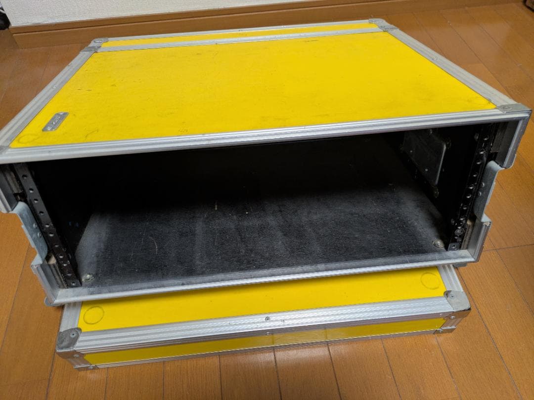 ARMOR（アルモア）の4Uラック