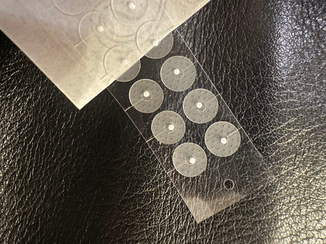 耳ツボシート　チタン/セラミック