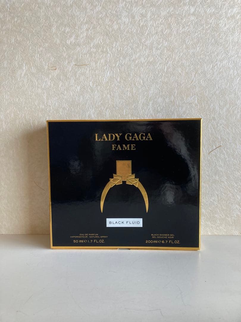 ■レディガガ　限定セット｜香水＋シャワージェル200mL｜廃盤・未使用・BOX付