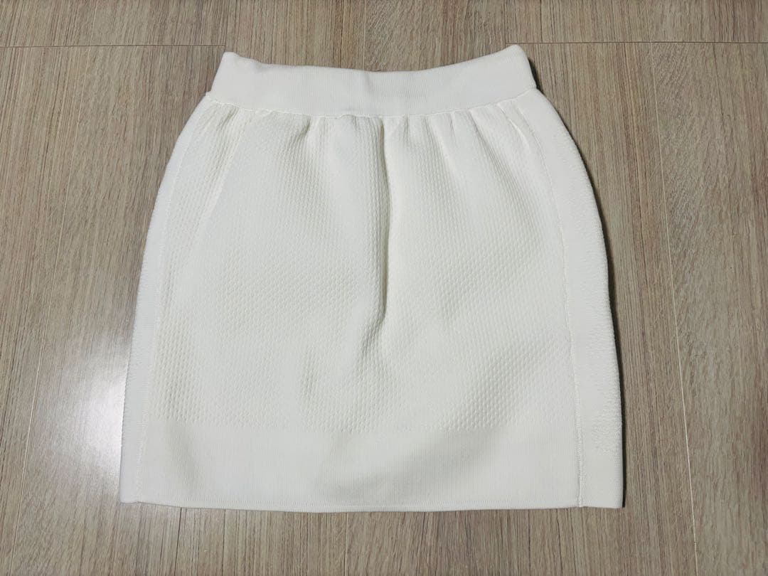 ムータマリン　ニットスカート