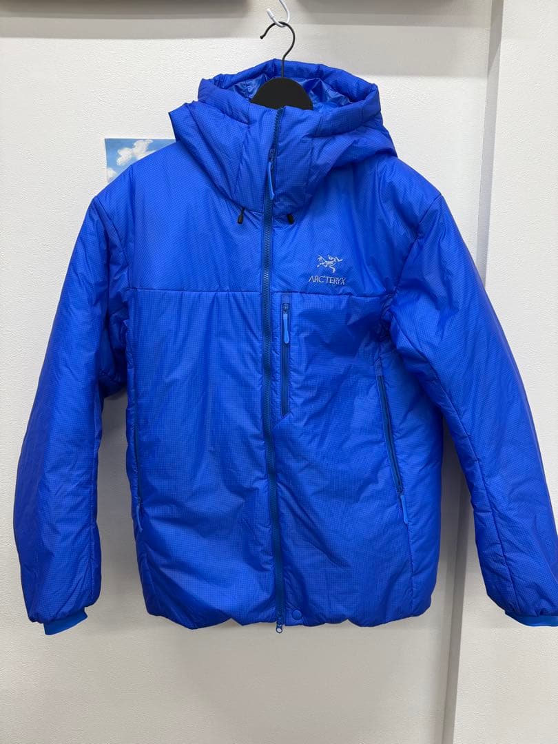 ARC'TERYX ニュークレイsvパーカ M ブルー　2025AW 最新モデル