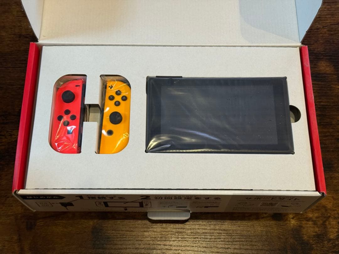 Nintendo Switch 本体 赤/オレンジ/黄色