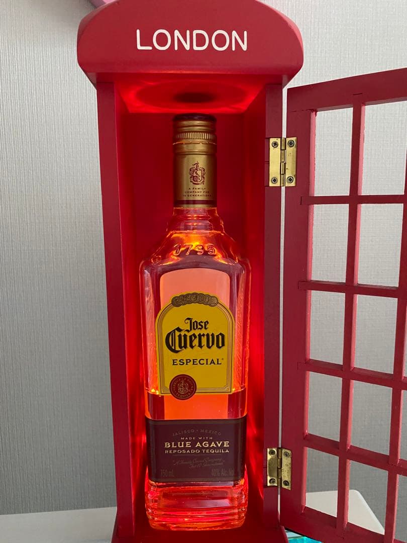 こいちゃん 　BEEFETER木製ボトルラック