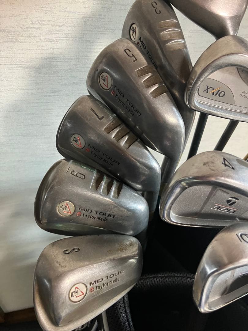 メンズ右利き初心者用　ゴルフクラブセット ２セット（2人）分　ナイキキャディ付き