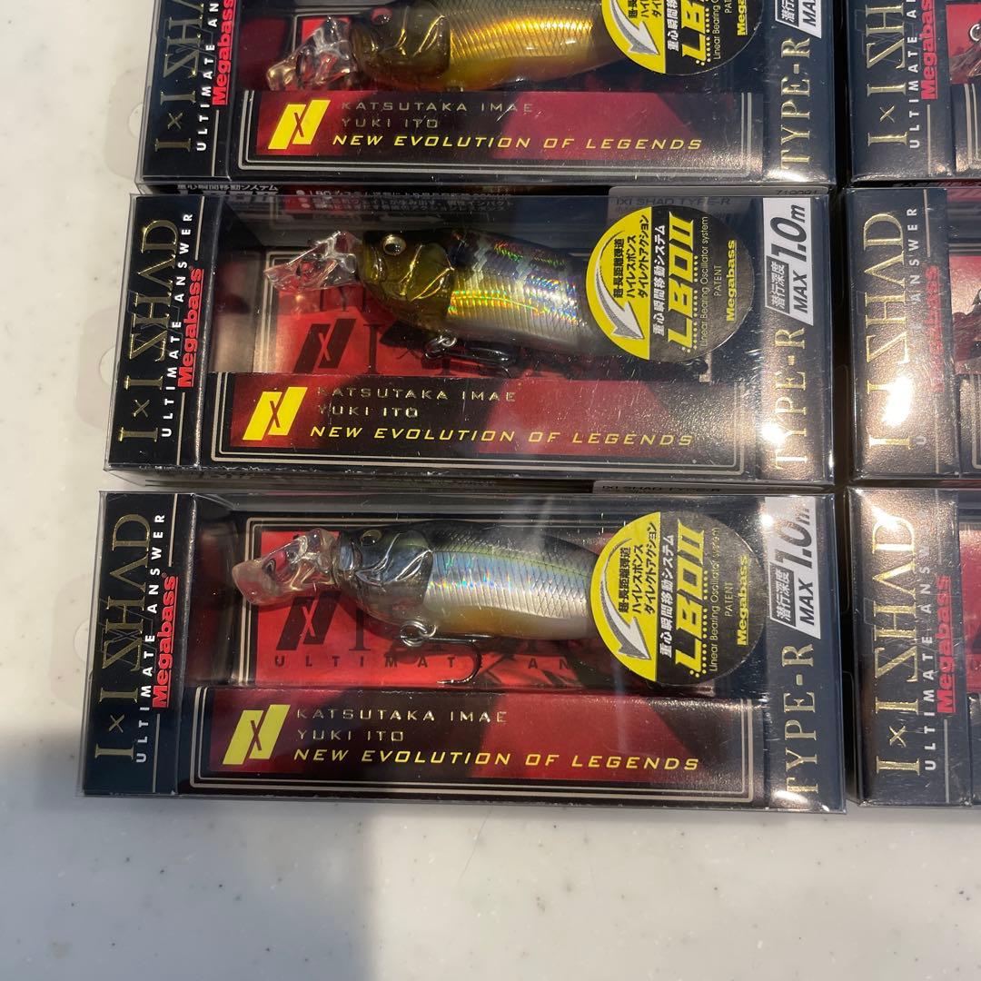 ②メガバス　IXI SHAD TYPE-R 15個