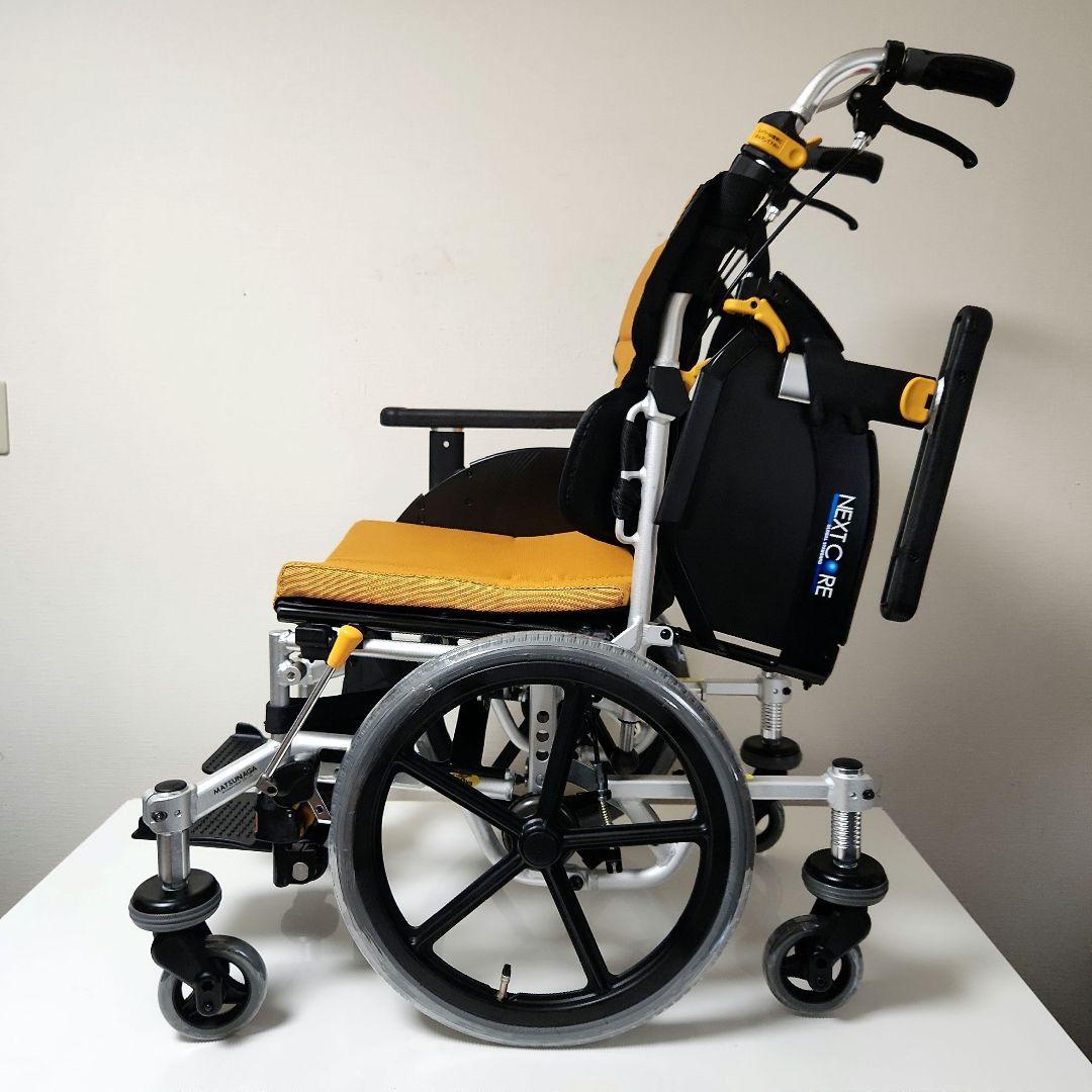 松永製作所　介助用　6輪　多機能　車椅子　NEXT-80B