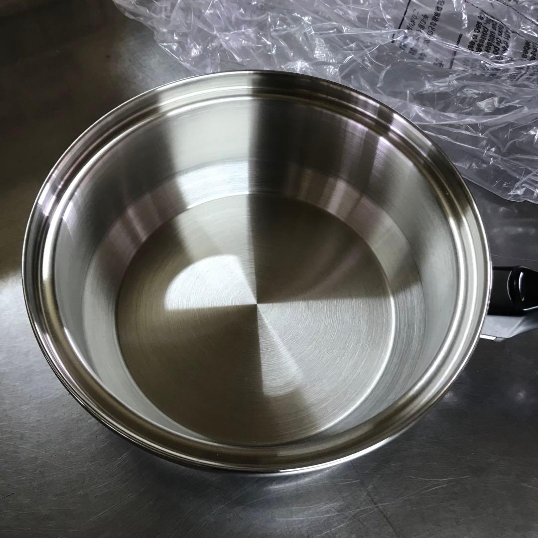 ＩＨ対応　2コートフタ付き　新品　インコア　ウイスコ