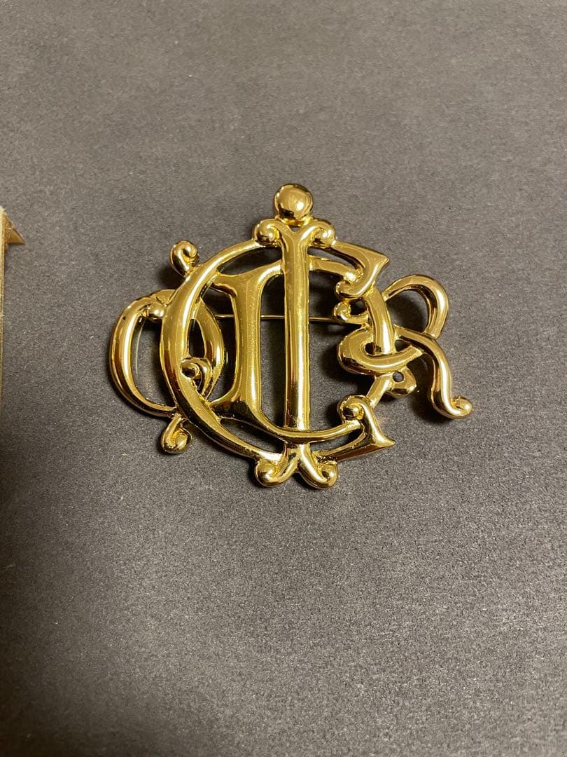 Christian Dior ゴールドブローチ・イヤリングセット【未使用品】
