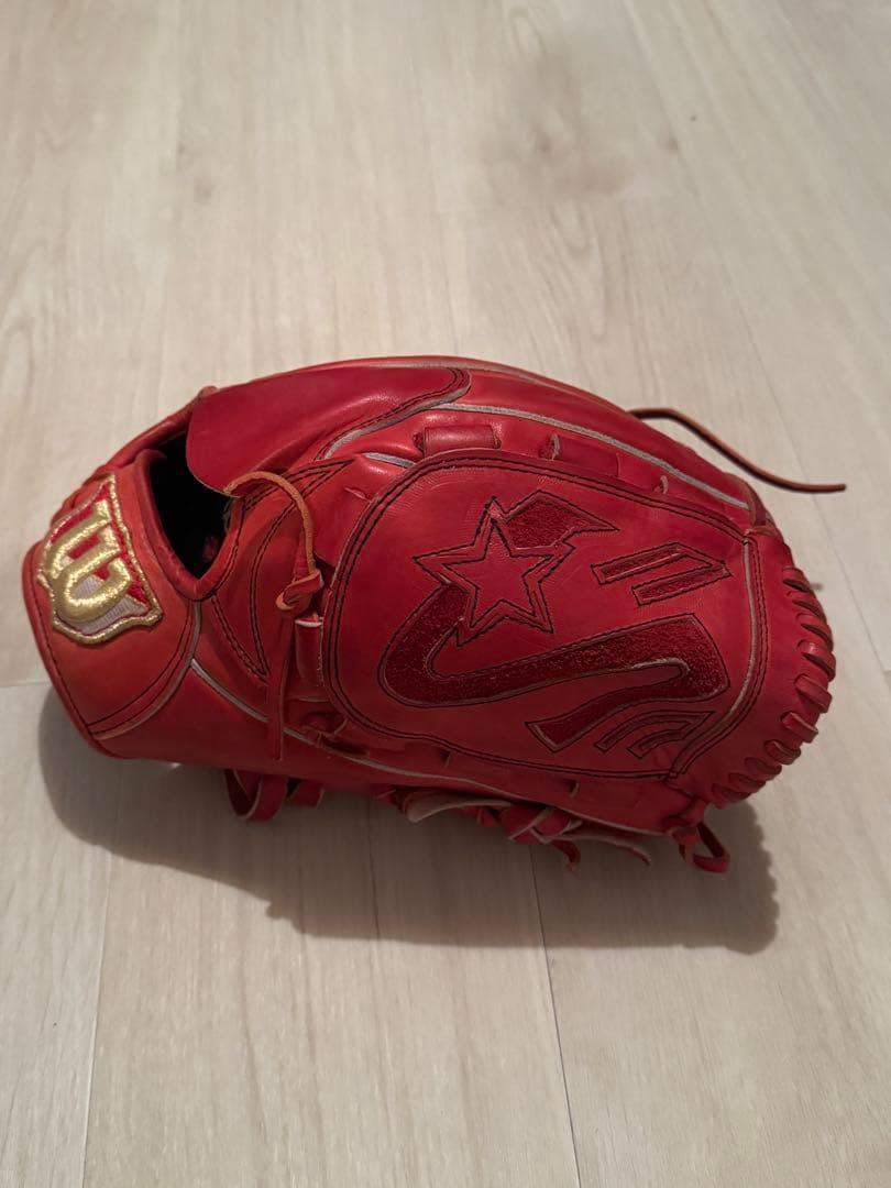 Wilson 硬式グローブ レッド　限定ラベル