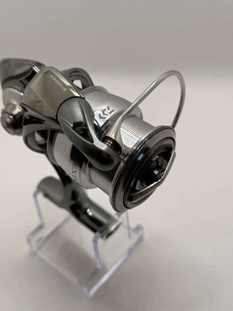 DAIWA 22 EXIST LT2500S-DH スピニングリール　極美品