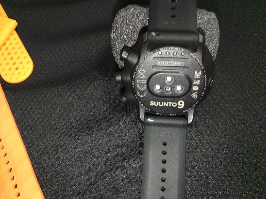 (美品)　SUUNTO　9　 baro　チタニウム