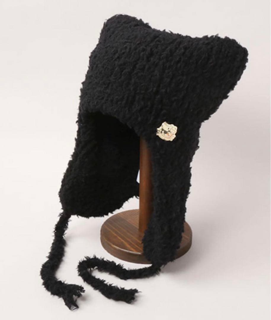 カシラ　HELLO KITTY x CA4LA CATS EAR KNIT