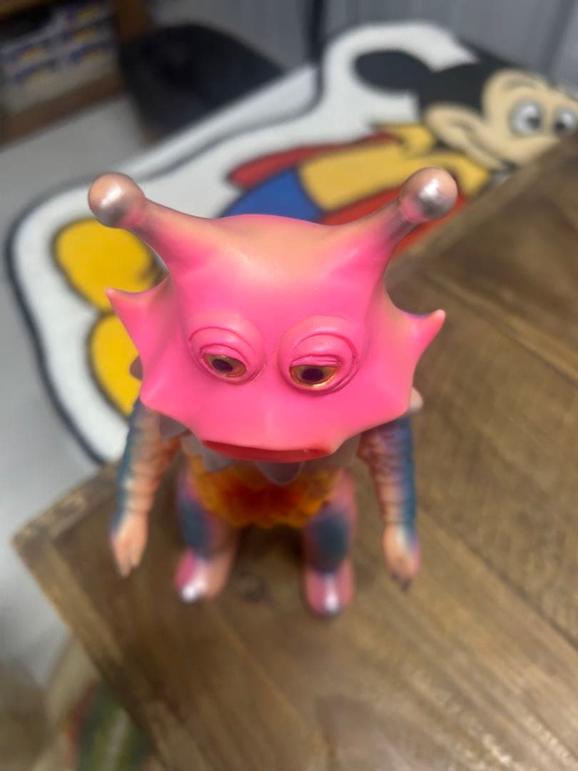 ブルマァク　ギロ星獣　フィギュア　ソフビ　ヘッダー　袋付き　ピンクカラー