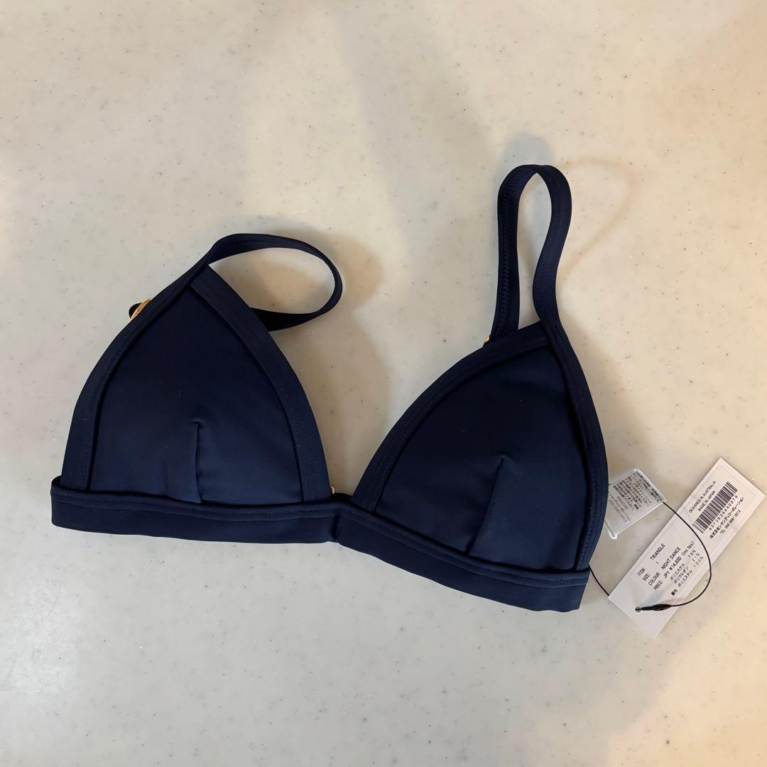 sisandi triangle ネイビー