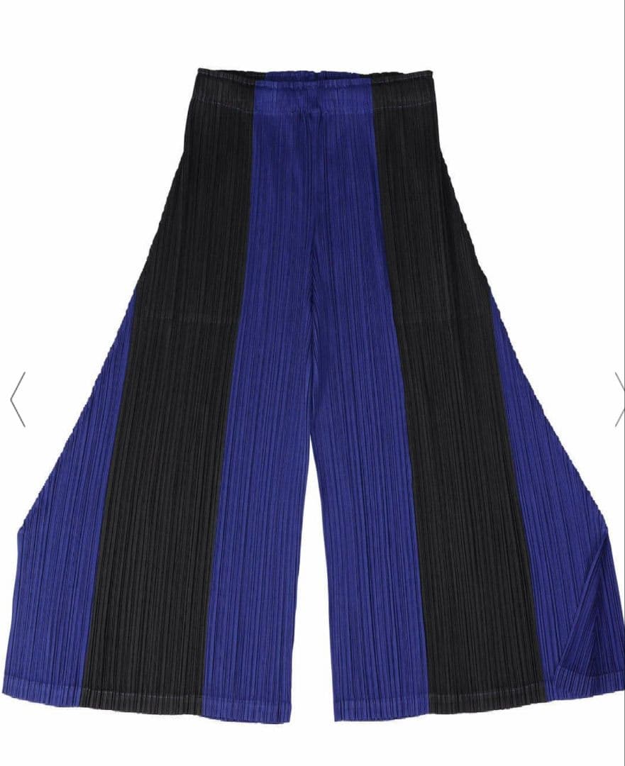 プリーツプリーズ　パンツ　新品