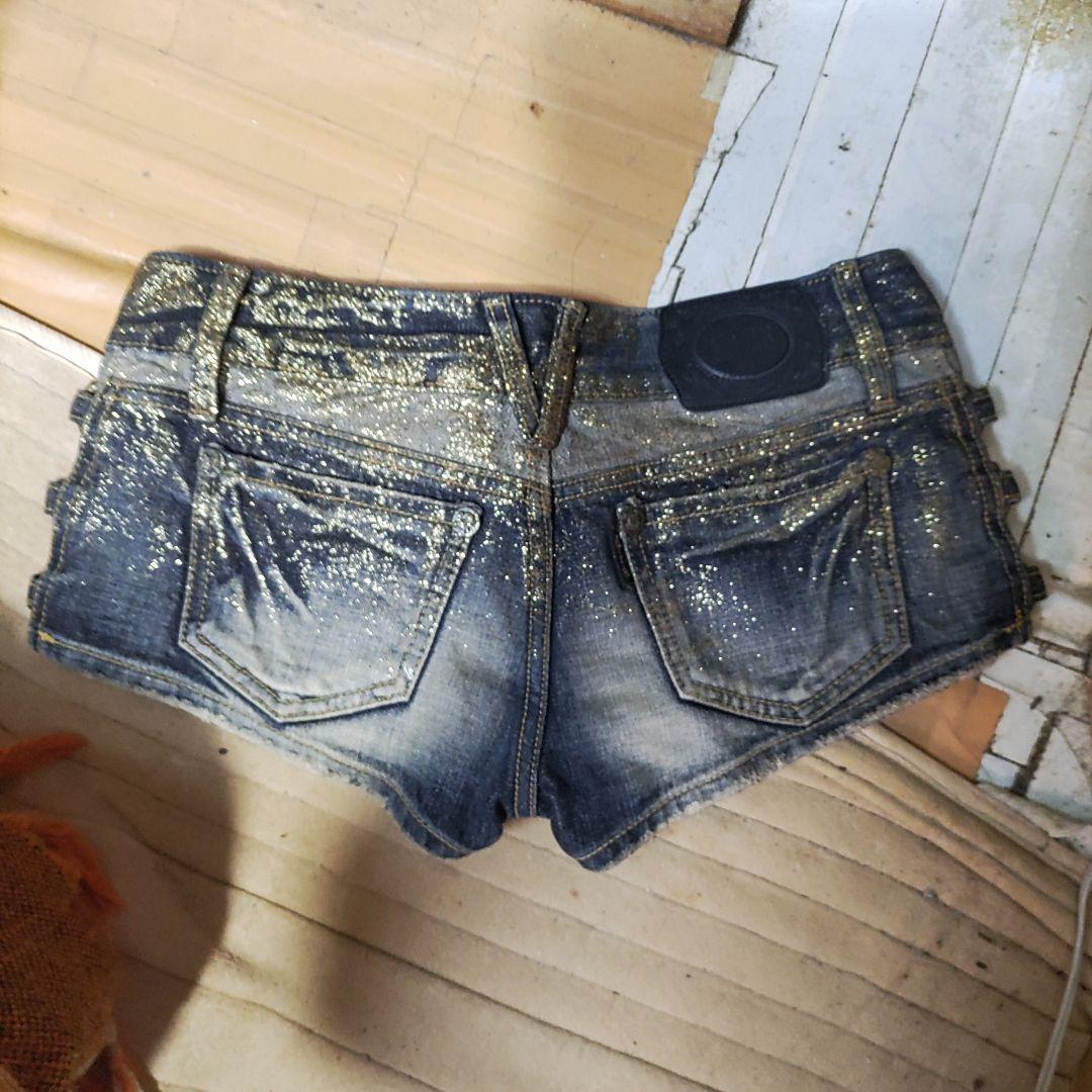 ダイヤ Jeans デニムショートパンツ26インチ　新品、未使用。タグ無し