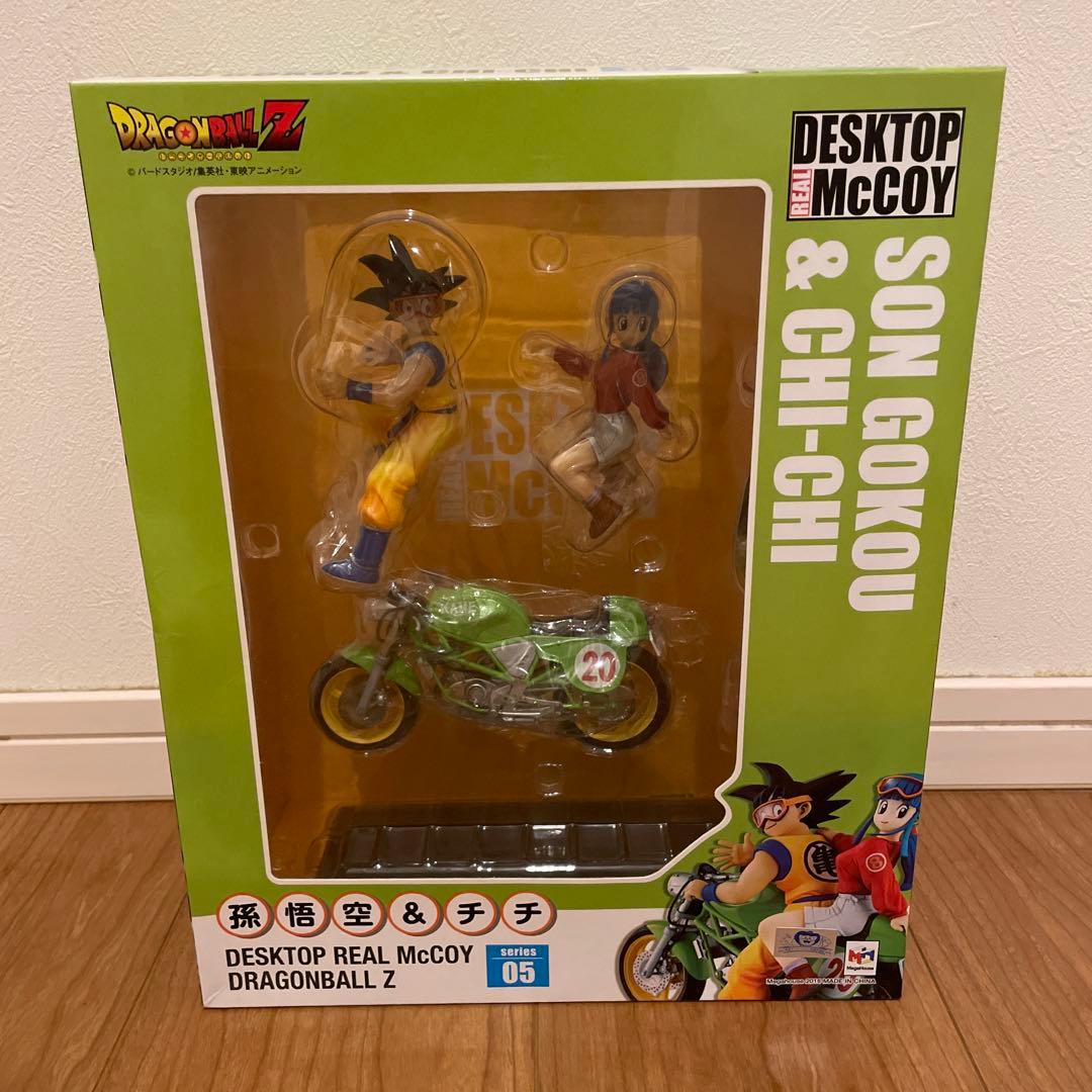 新品未開封ディスクトップリアルマッコイ05孫悟空 & チチ フィギュア