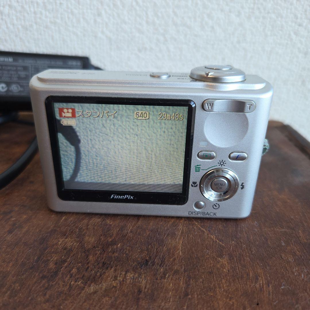 FUJIFILM FinePix F10 フジフィルム デジタルカメラ