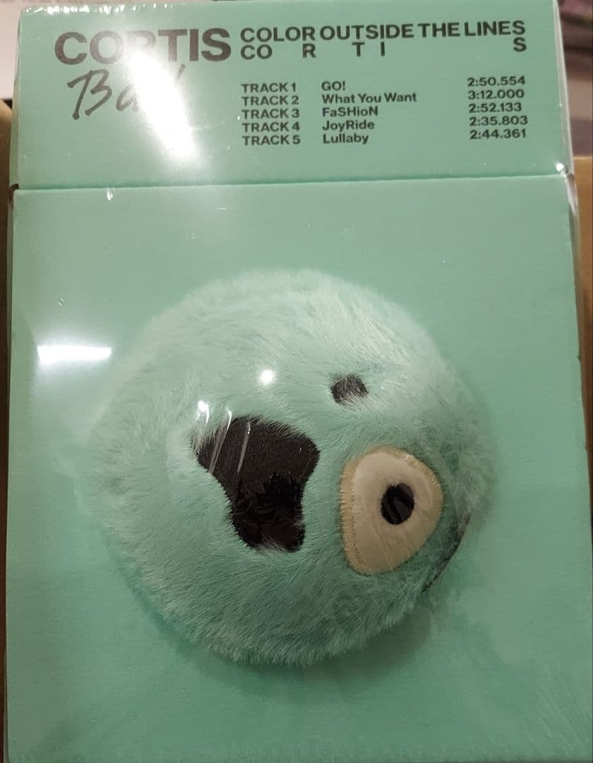 K-POP・アジア color outside the lines cortis ball ver.