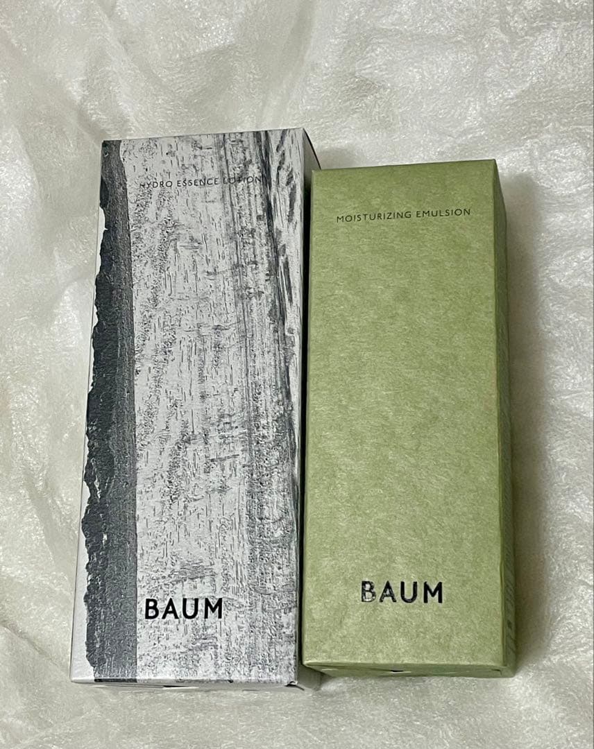 バウム　ハイドロエッセンスローション&モイスチャライジングエマルジョン２点セット