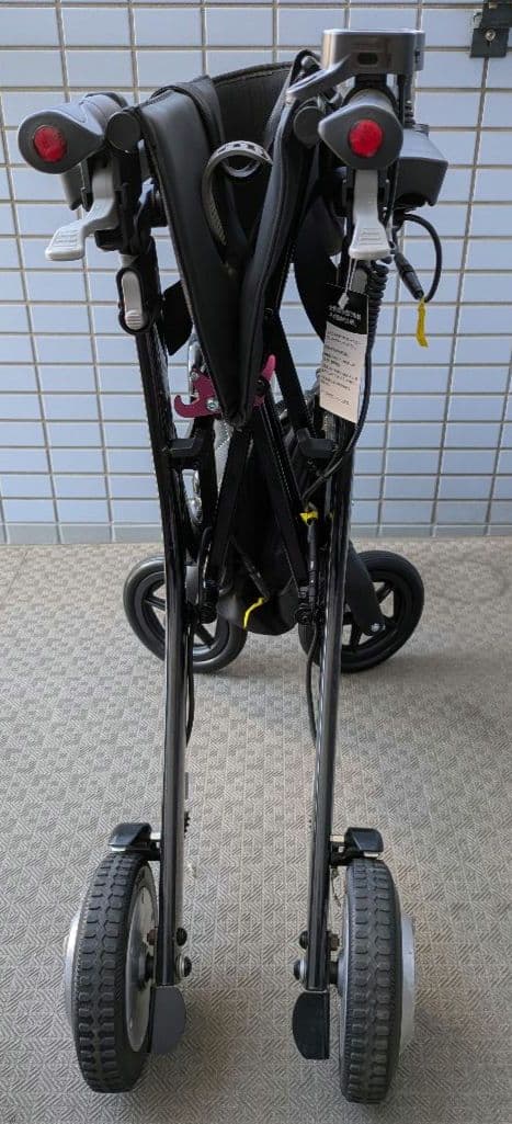 美品 ★軽量電動車椅子 ★電動アシスト付★ 介助可 17.8kgバッテリ2個付