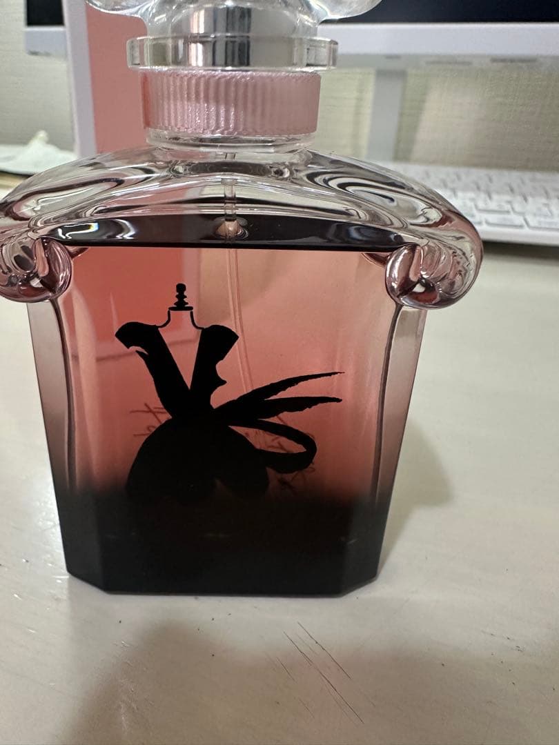 香水(女性用) GUERLAIN La Petite Robe Noire 50mL