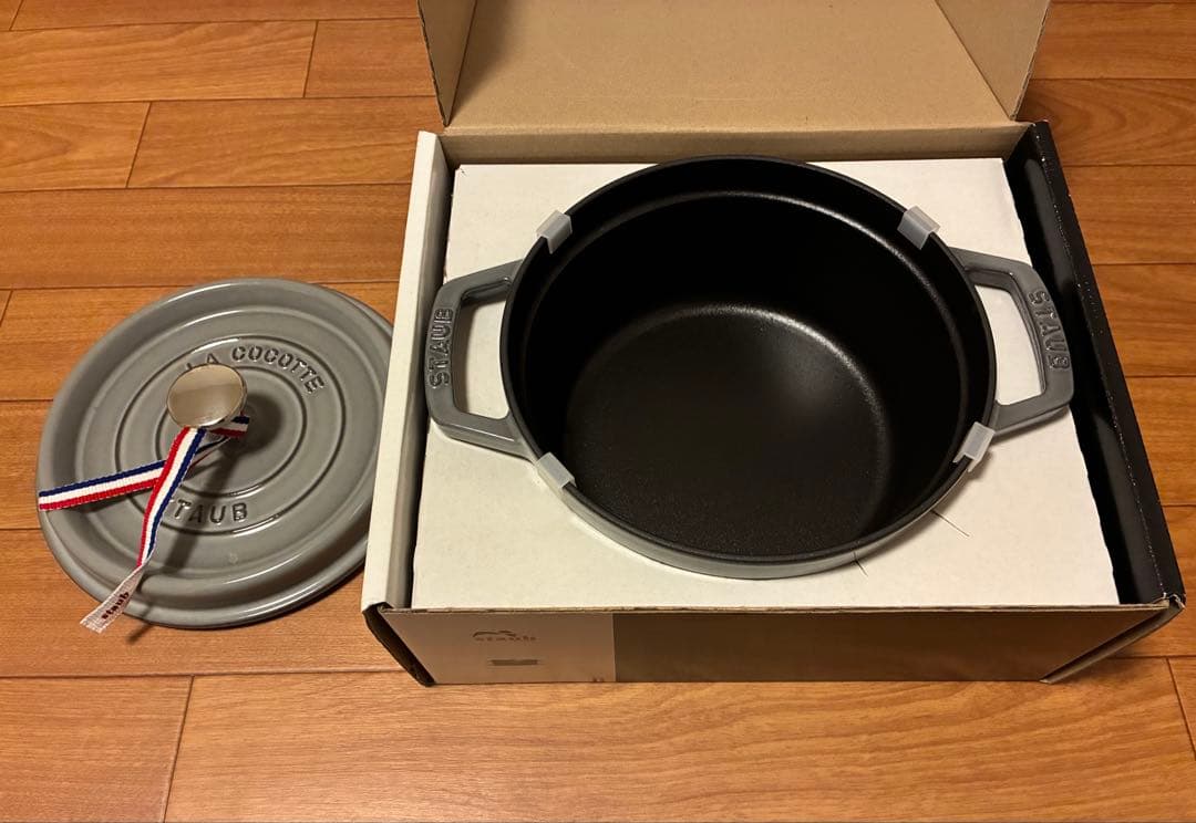 staubストウブ　ピコ・ココット ラウンド 20cm グレー