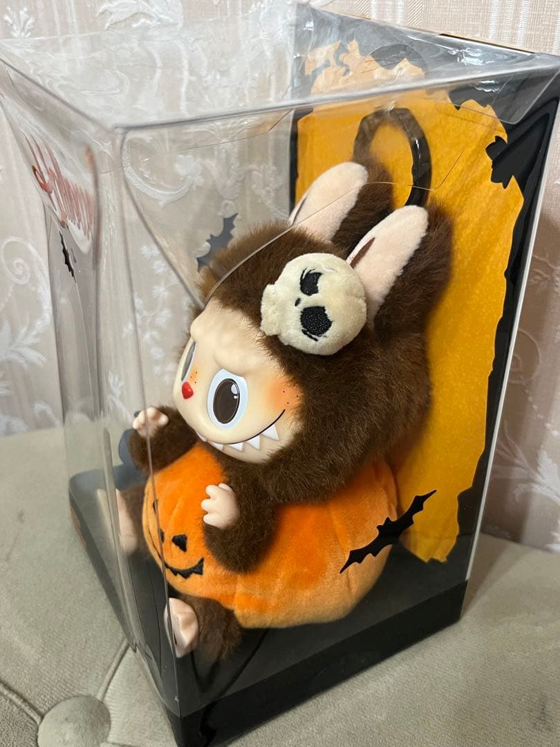 LABUBU イニシャルR ハロウィン　ぬいぐるみ　ペンダント　ラブブ