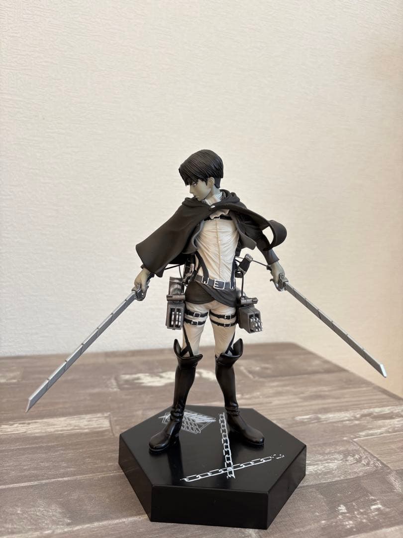 【限定品】 進撃の巨人 一番くじ くじ奪還作戦 ダブルチャンス リヴァイ