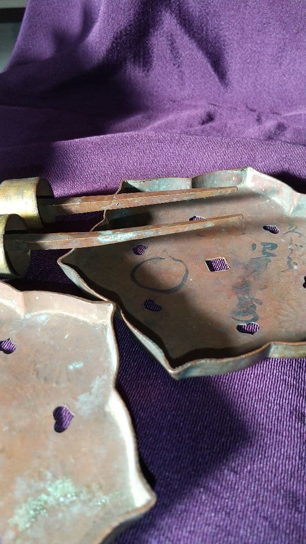 アンティーク・釘隠し(裏書きあり)