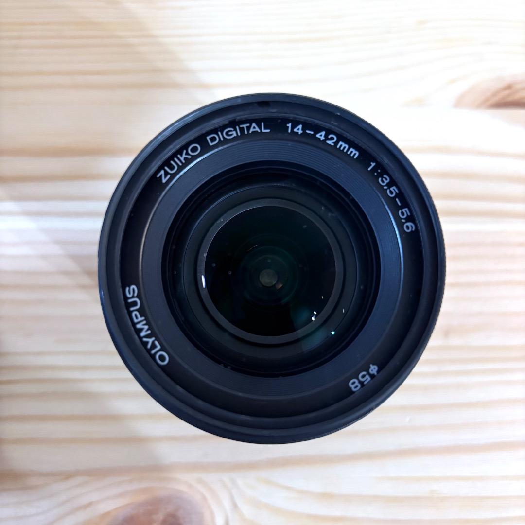 オリンパスOLYMPUS E−620 デジタル一眼レフカメラ ダブルズームキット