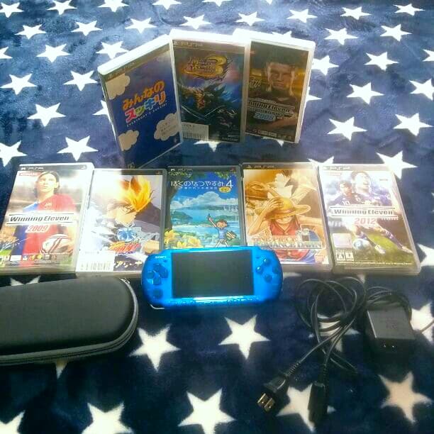 PSP3000本体 +ハードケース+ソフト9本セット     値段交渉あり！