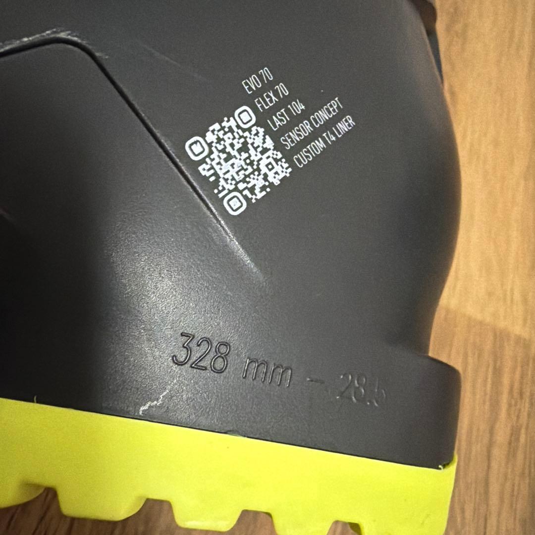 【ほぼ未使用】Rossignol ロシニョールEvo70 28.5cm②