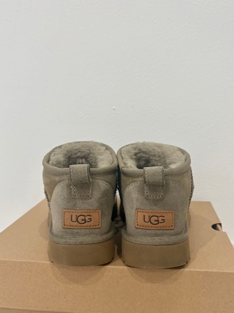【箱有り】UGG クラシック ウルトラ ミニ アンテロープ