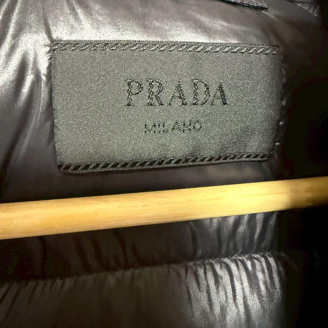 prada プラダ ダウンジャケット ブラック プレート ロゴ